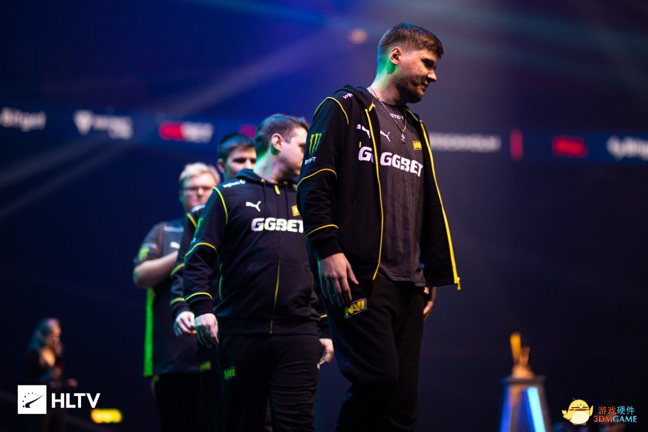 探讨比赛中 探讨比赛中