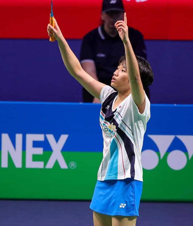 每个球员都 每个球员都