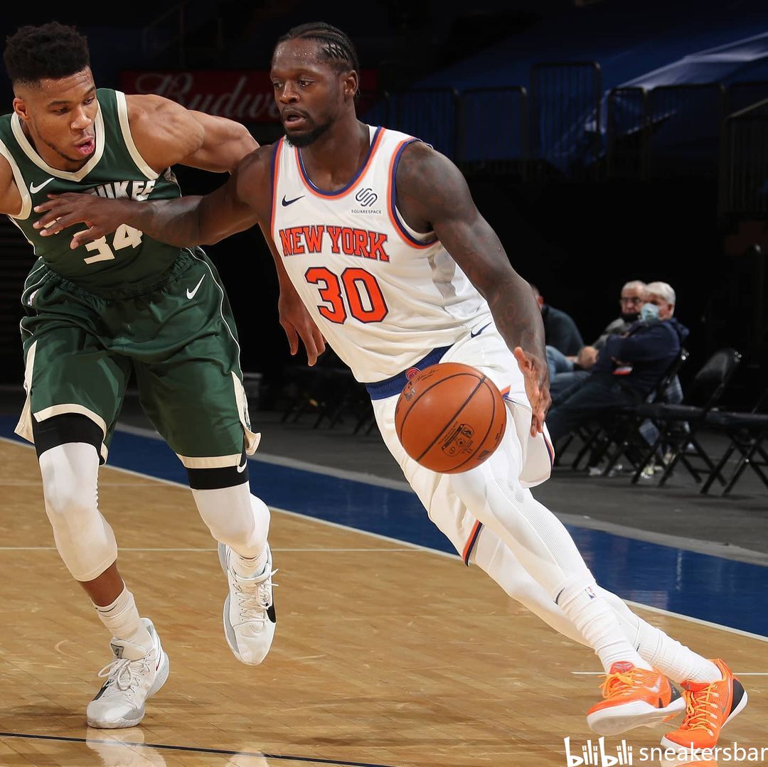 马刺一贯重 马刺一贯重