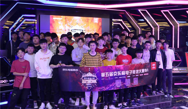 们依旧保持 们依旧保持