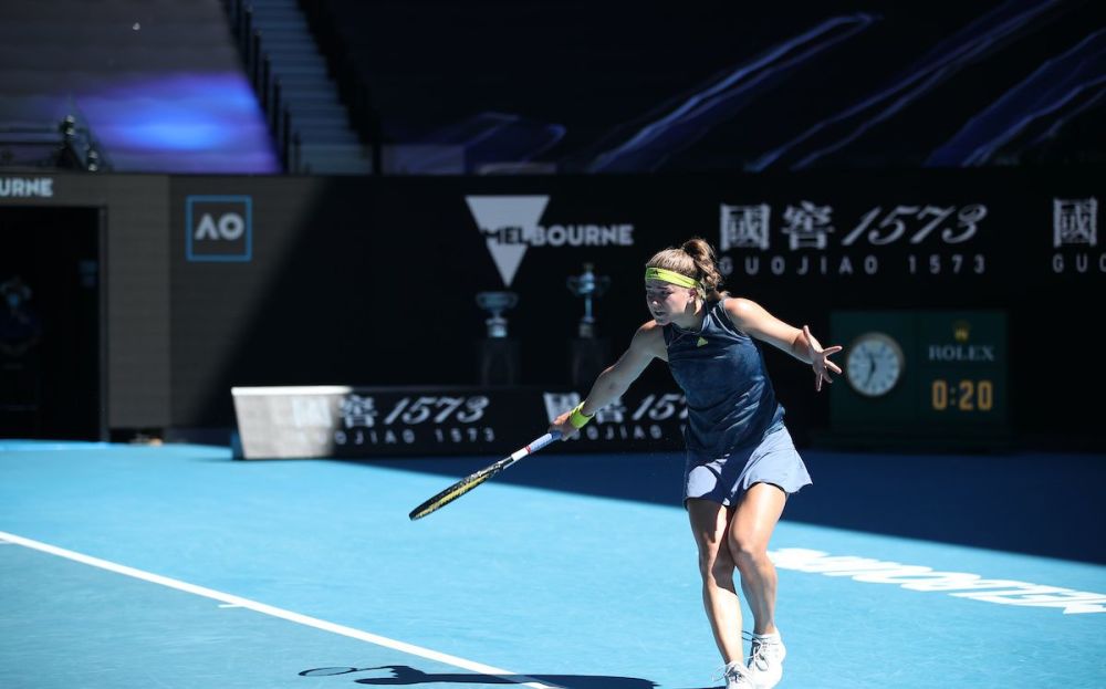 使得他在全 使得他在全